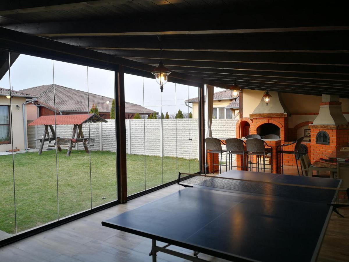 Sia & Sophie 'S House Villa Sîntandrei Екстериор снимка