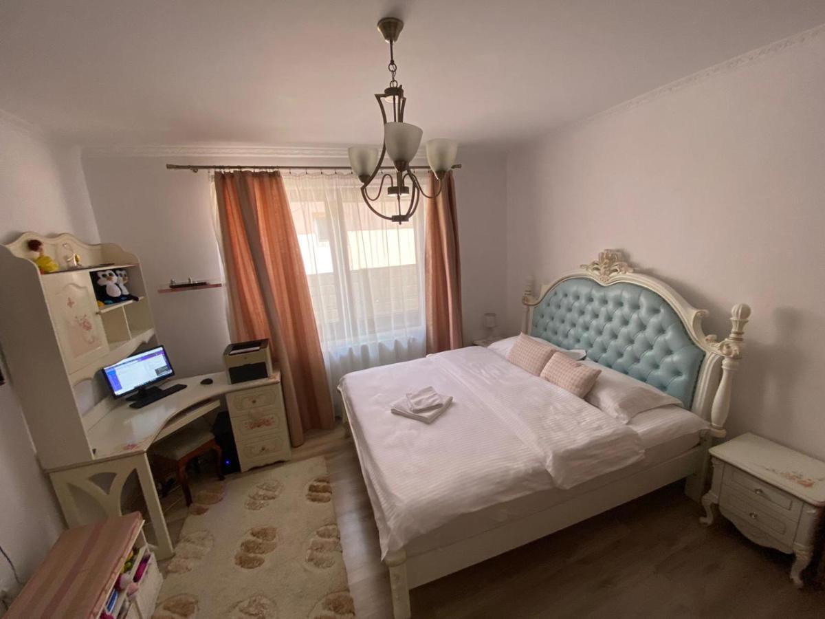 Sia & Sophie 'S House Villa Sîntandrei Екстериор снимка